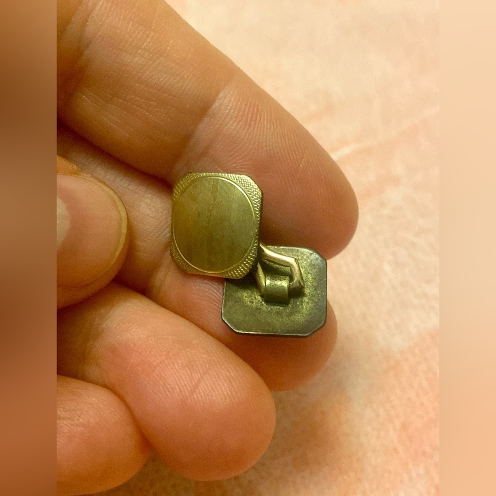 Antique gold tone collar holder